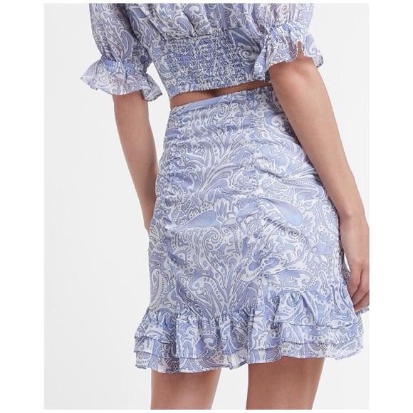 Express high waisted ruched ruffle mini skirt - Picture 2 of 8